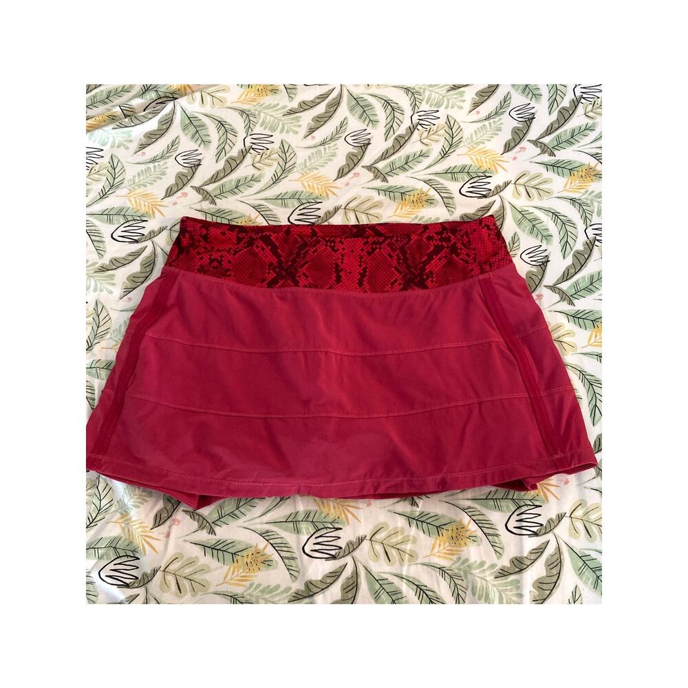 Lululemon Pace Rival Skirt Cranberry Mini Ziggy Snake Size 8